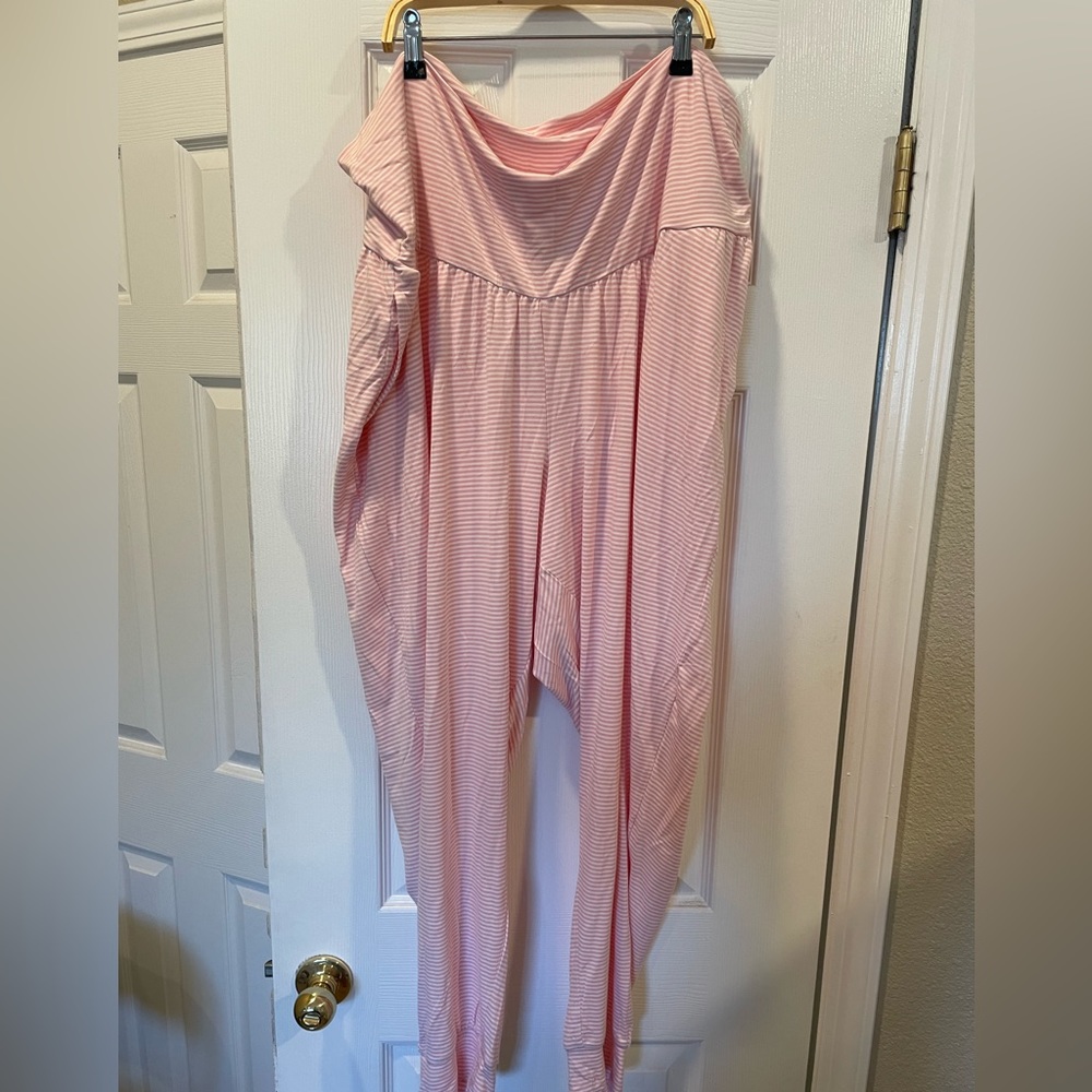 Old Navy Maternity Lounge Pants